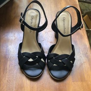 Braided black chunk heel